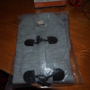 NIP  ARIZONA GREY CARDIGAN SWEATER SMALL 7-8 LOOP CLOSURES